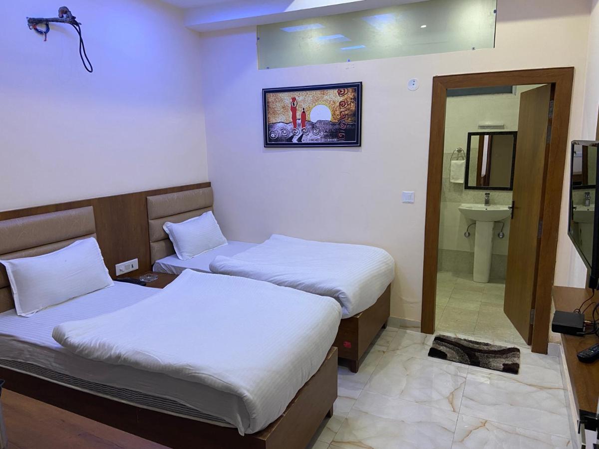 Hotel Tulsi Villa Déhrádún Exteriér fotografie